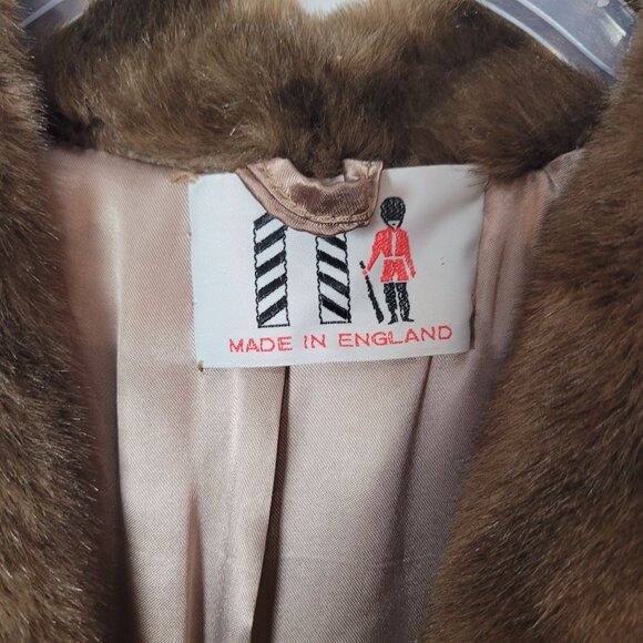 Luxurious Faux Fur & Leather Belted Coat Jacket Made In England - Picture 7 of 16